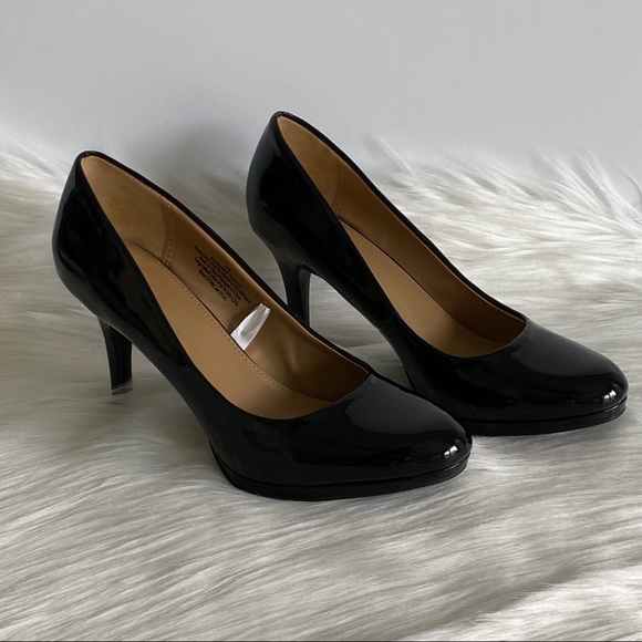 Black Patent Leather Pumps 3β Heel Size 6.5